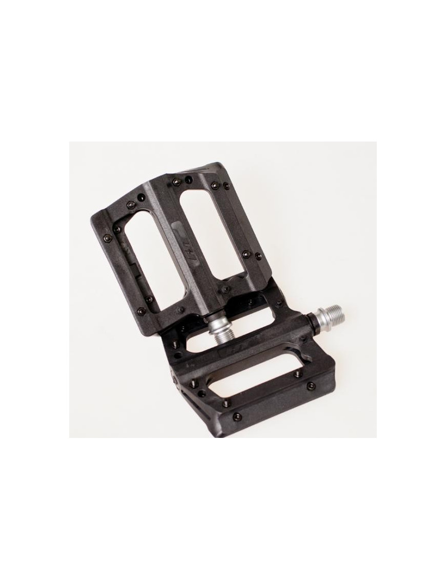 Pedal plastico eje cromo sellado