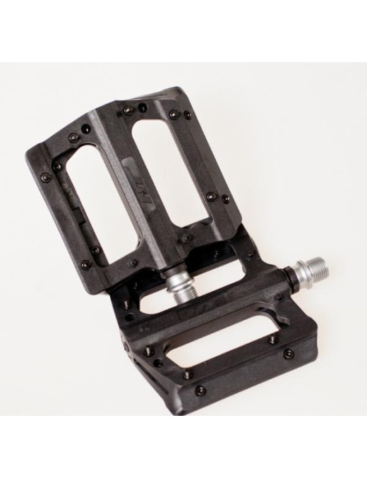 Pedal plastico eje cromo sellado